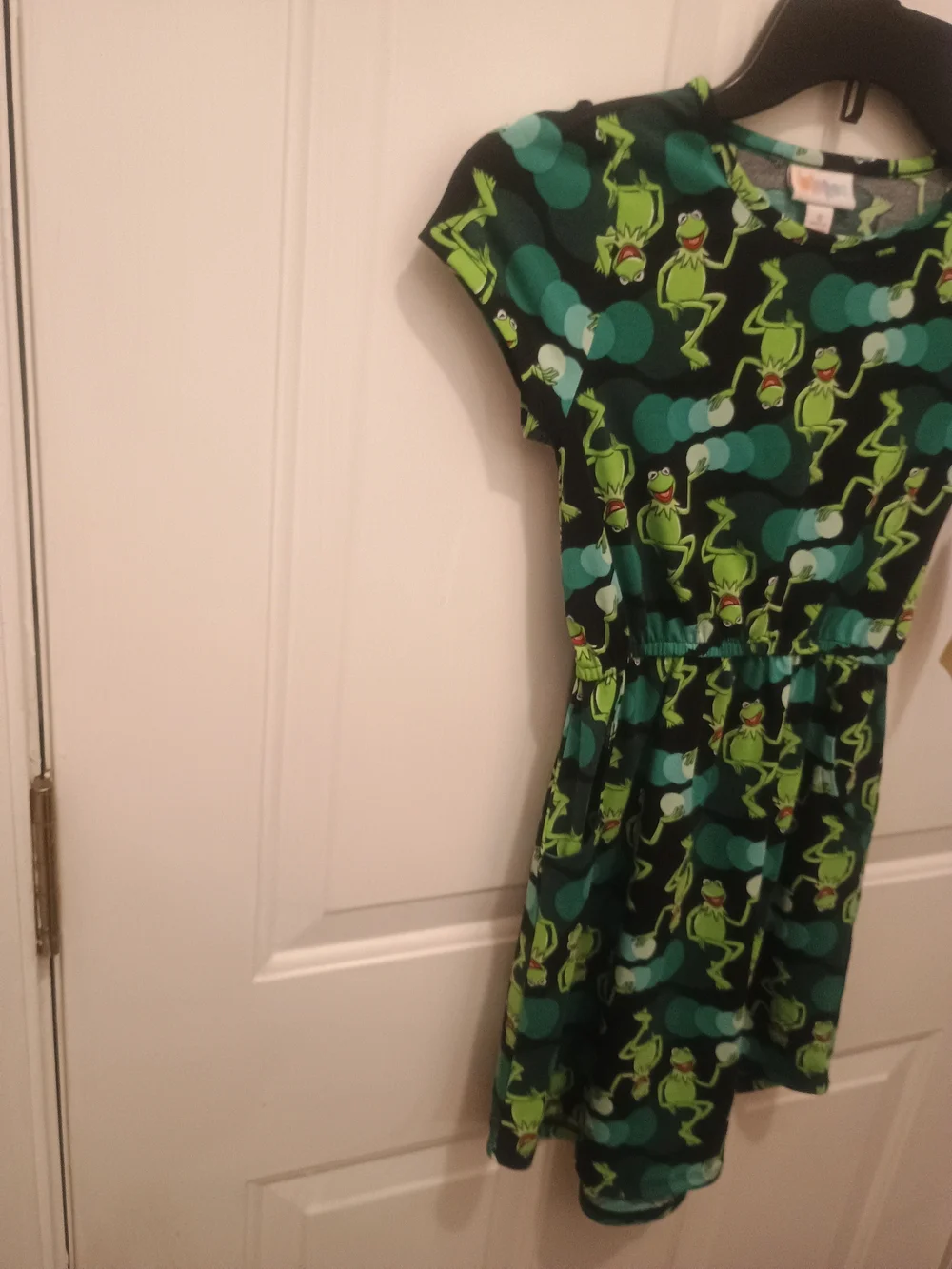 LuLaRoe Disney Mae dress featuring a Kermit the Frog Muppets print Girl Size 8